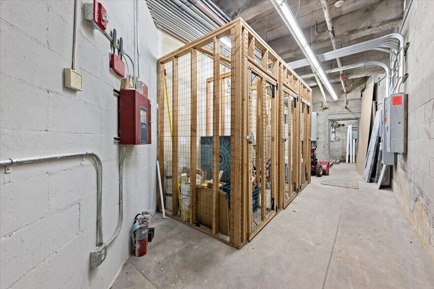 More Photos Of 128 N 8th St, Allentown Warehouse For Sale