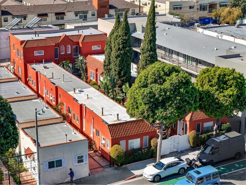 More Photos Of 1227 N Fairfax Ave, West Hollywood Apartments For Sale