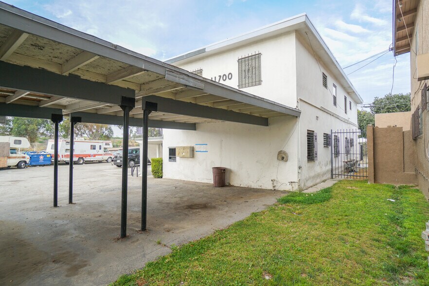 More Photos Of 11700 S Normandie Ave, Los Angeles Apartments For Sale