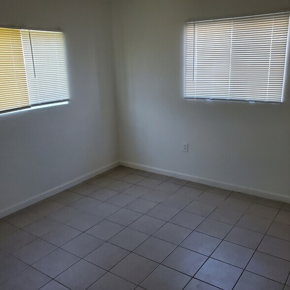 More Photos Of 810-820 Lampasas Ave, Sacramento Apartments For Sale