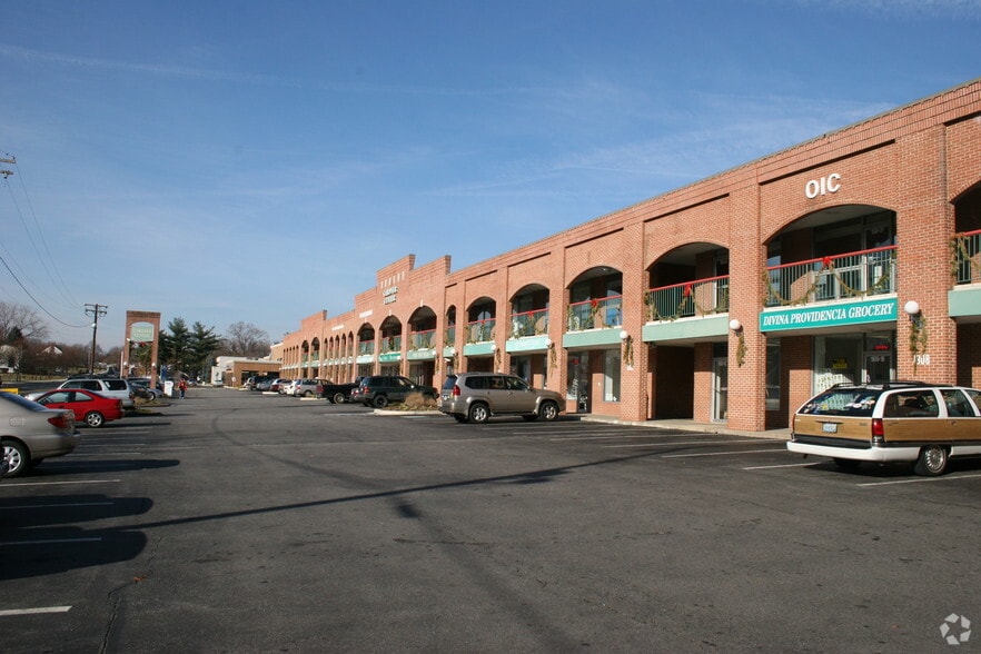 More Photos Of 1906-1918 Forest Dr, Annapolis Storefront Retail Office For Lease