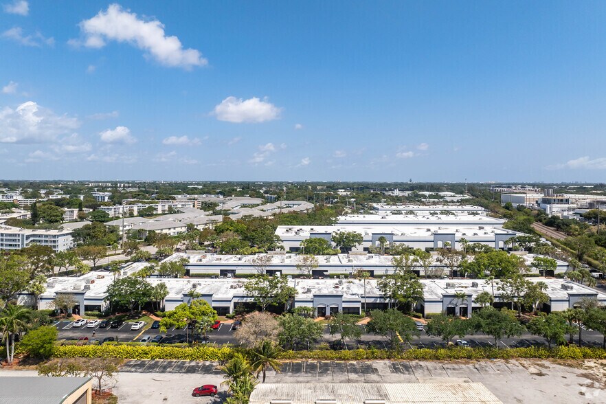 More Photos Of 602 S Military Trl, Deerfield Beach Unknown For Lease