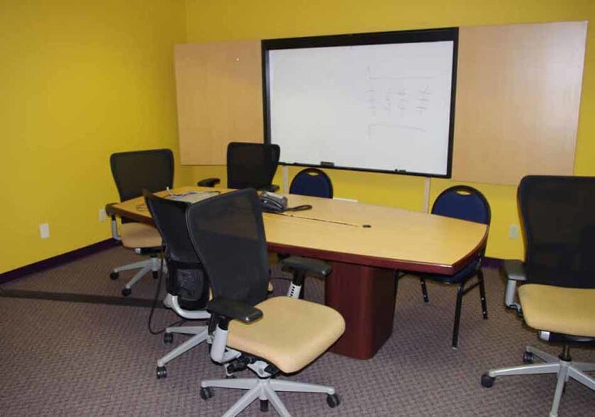 More Photos Of 1 Bronze Pointe Blvd, Swansea Office For Lease