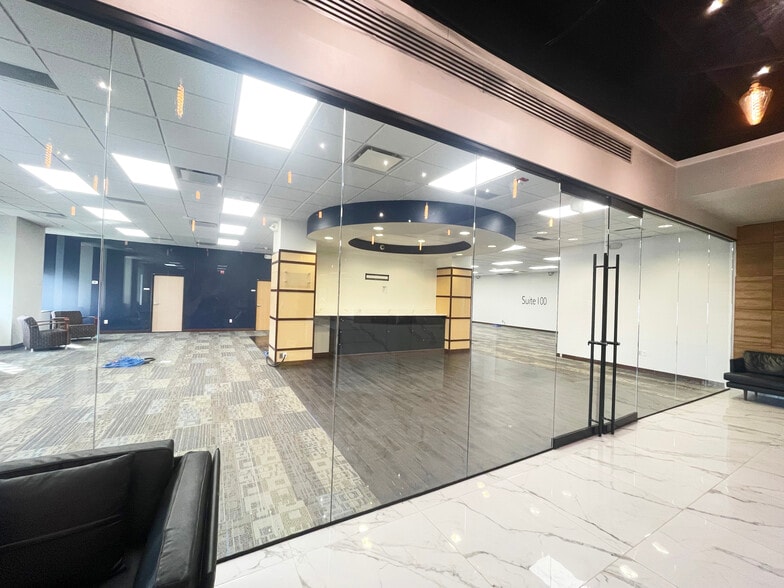 More Photos Of 21700 Northwestern Hwy, Southfield Loft Creative Space For Lease