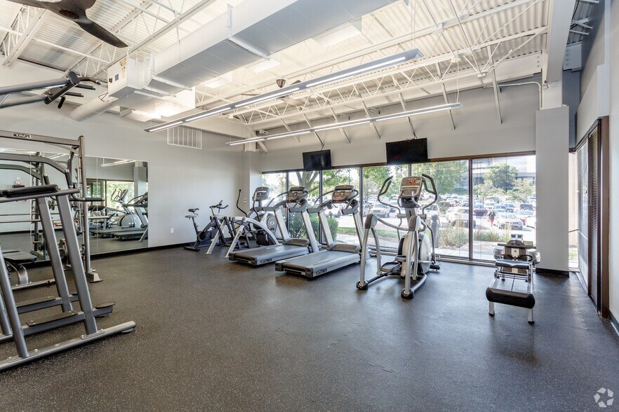 More Photos Of 10881 Lowell Ave, Overland Park Unknown For Lease