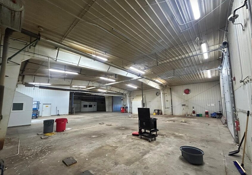 More Photos Of 3512 E Bench Rd, Dillon Manufacturing For Sale