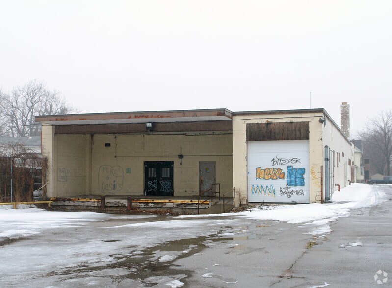 More Photos Of 4322 Lake Ave, Rochester Freestanding For Sale