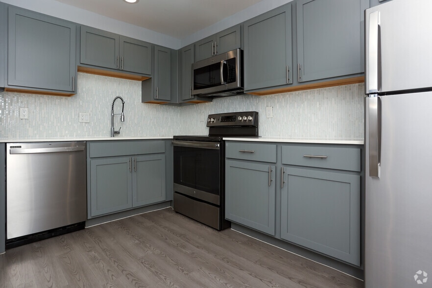 More Photos Of 4400 San Jacinto St, Dallas Apartments For Sale