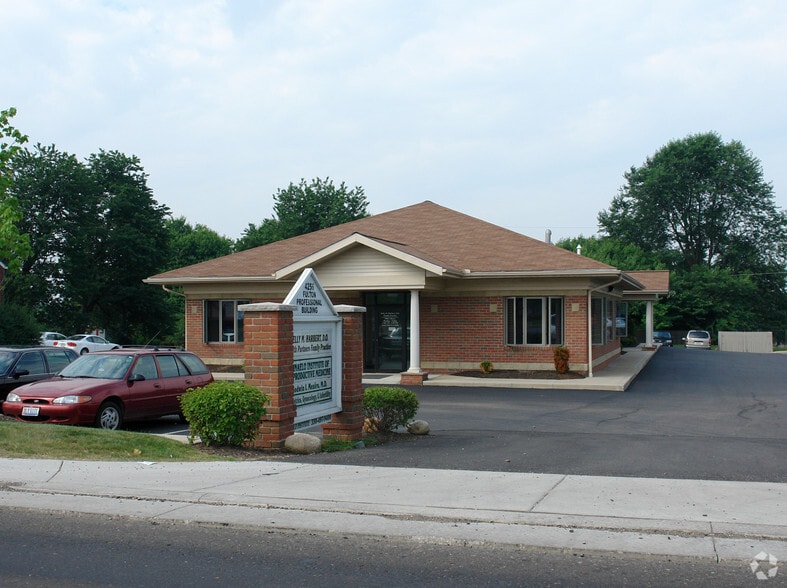 Primary Photo Of 4256 Fulton Dr NW, Canton Medical For Lease