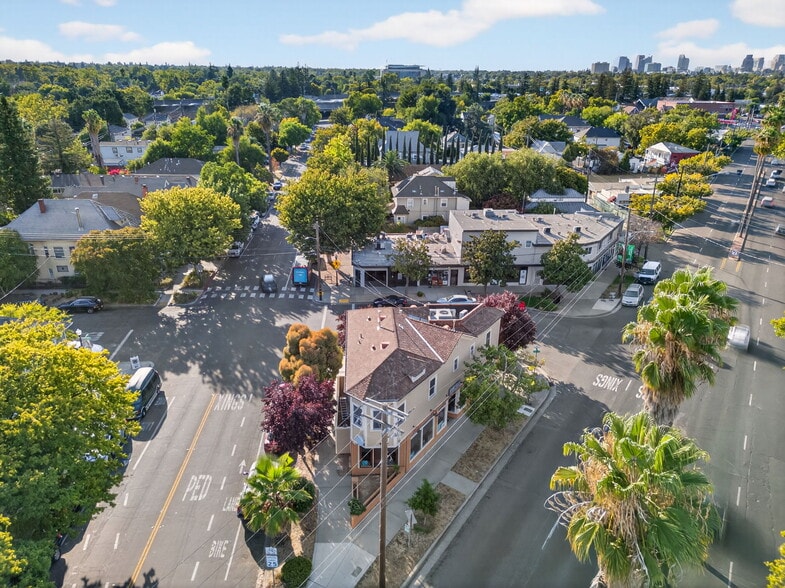 More Photos Of 3300 Broadway St, Sacramento Storefront Retail Office For Lease