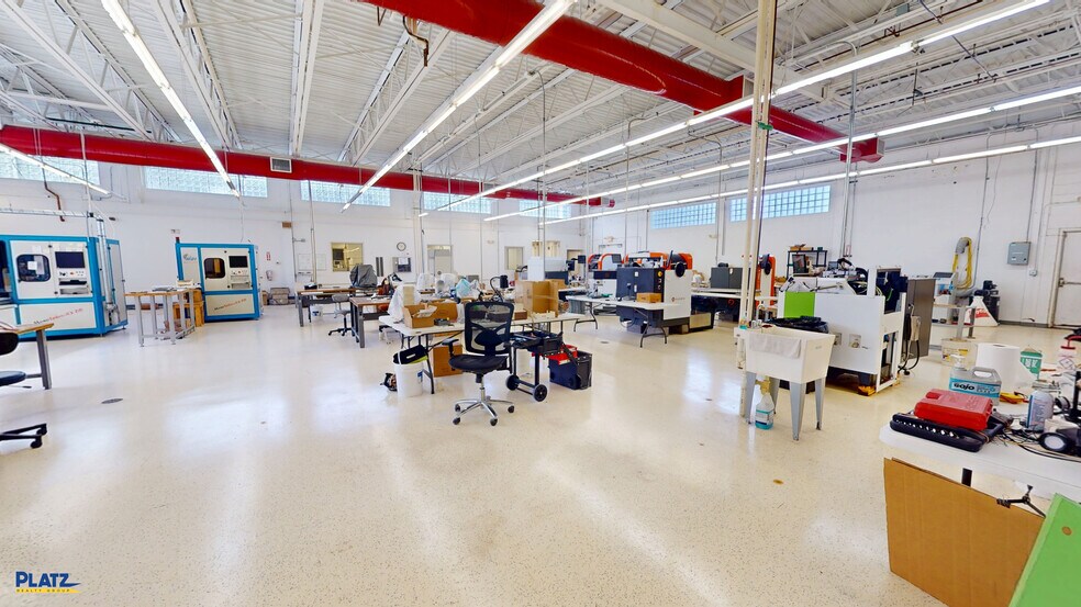 More Photos Of 1750 South Ave, Youngstown Manufacturing For Lease