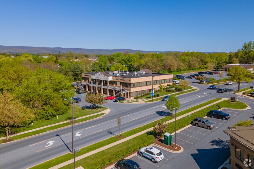 More Photos Of 97 Thomas Johnson Dr, Frederick Office For Sale