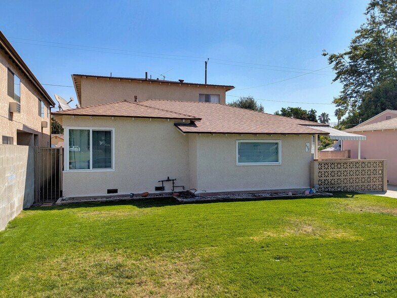 More Photos Of 652 N Whitnall Hwy, Burbank Apartments For Sale
