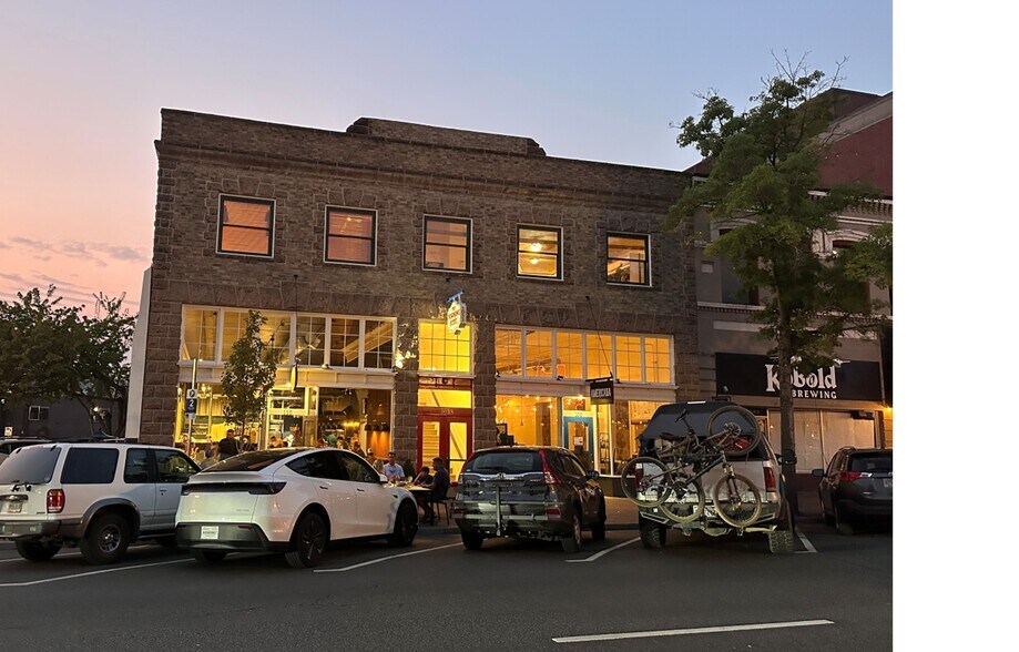 More Photos Of 1033 NW Bond St, Bend Restaurant For Sale
