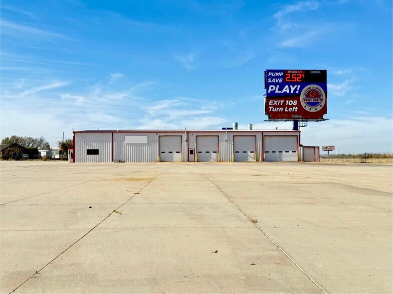 More Photos Of 1900 SW 27th St, El Reno Warehouse For Lease