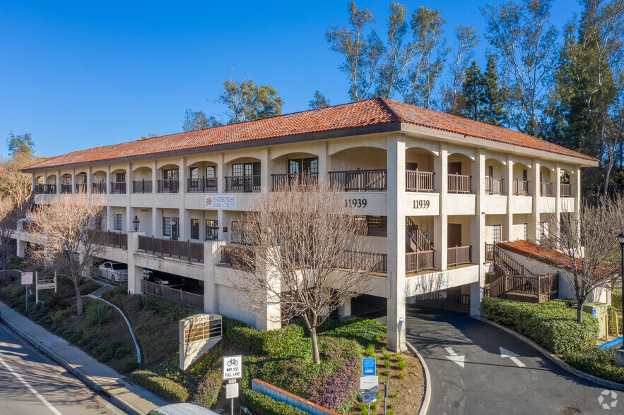 Primary Photo Of 11939 Rancho Bernardo Rd, San Diego Medical For Lease