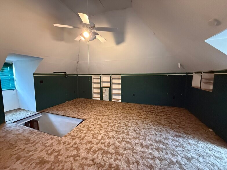 More Photos Of 40 Hockersville Rd, Hershey Freestanding For Sale