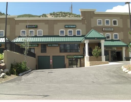 More Photos Of 910 Nottingham Rd, Avon Flex For Lease