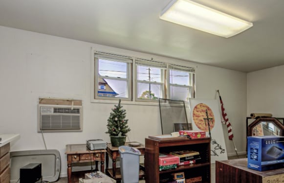 More Photos Of 634 Wisconsin St, Oshkosh Religious Facility For Sale