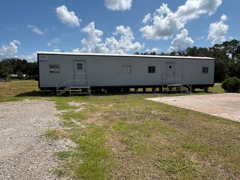 More Photos Of 5305 hwy 640, Lithia Land For Lease