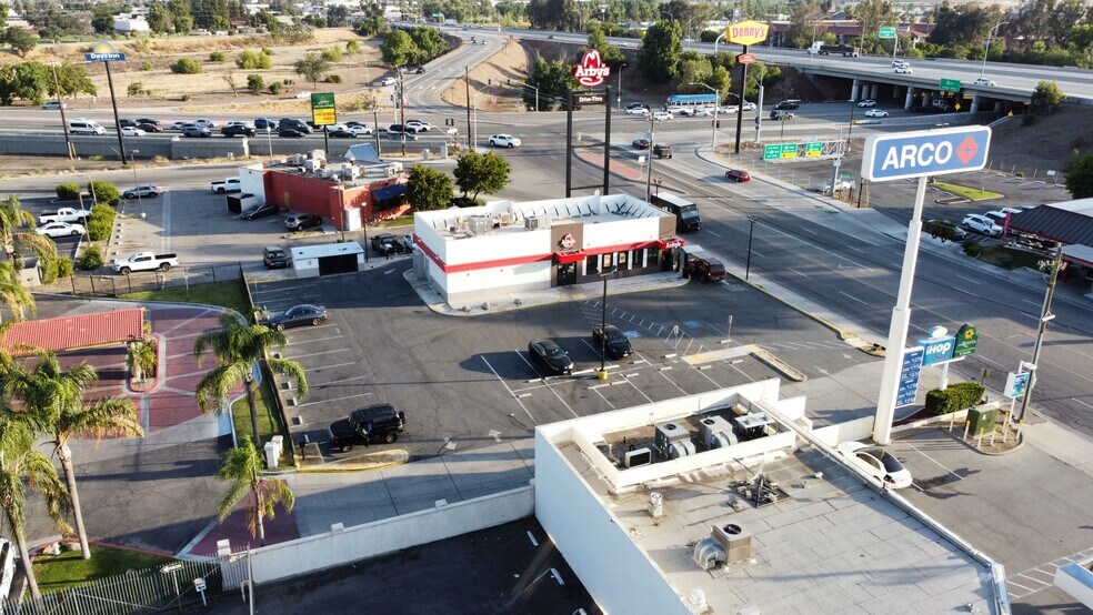 More Photos Of 2610 Buck Owens Blvd, Bakersfield Fast Food For Lease