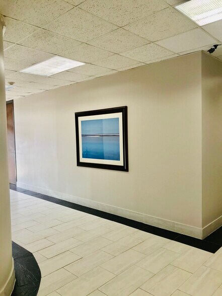 More Photos Of 3315 Burke Rd, Pasadena Medical For Lease