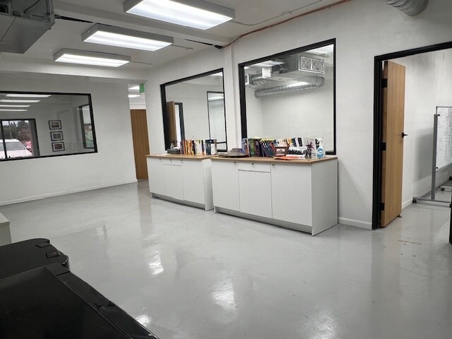 More Photos Of 13079 Artesia Blvd, Cerritos Unknown For Lease