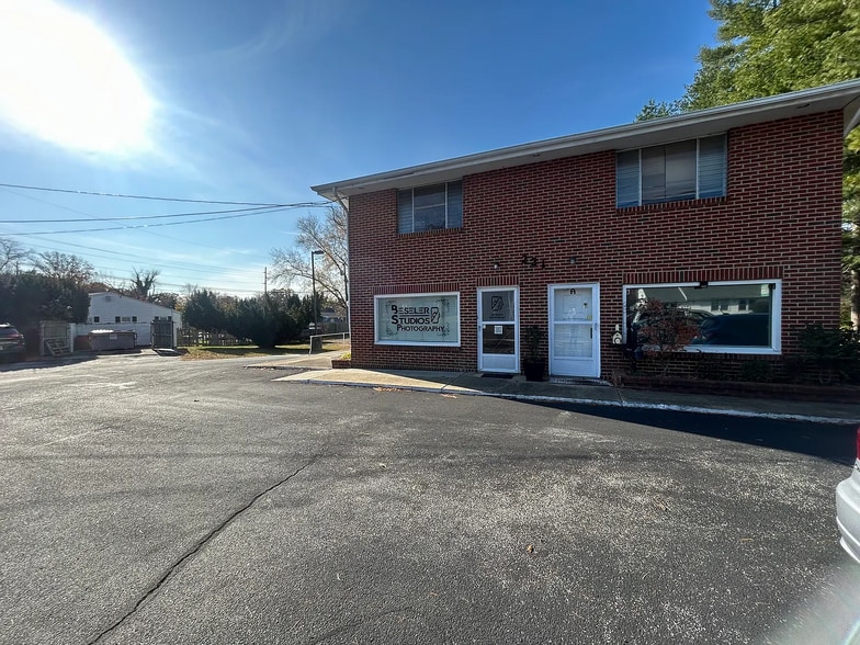 Primary Photo Of 221 White Horse Pike, Atco Apartments For Lease