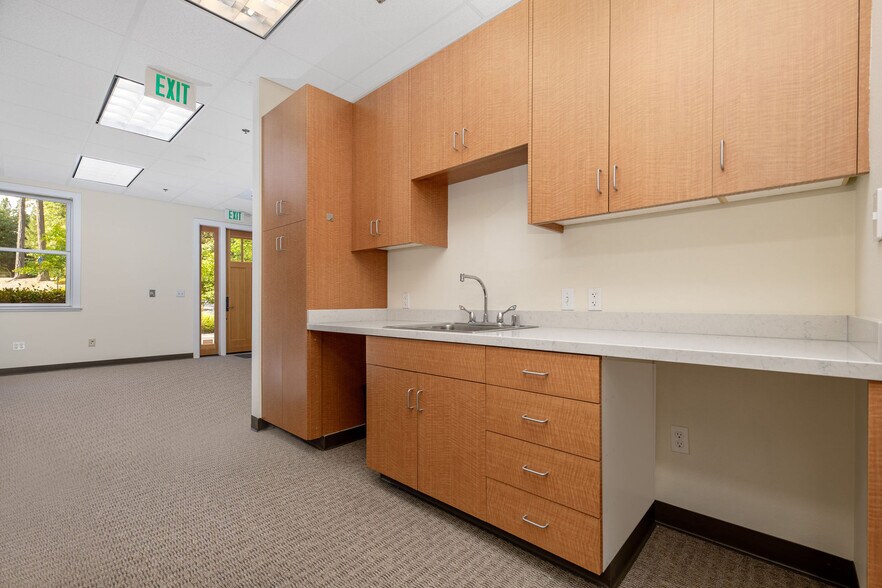 More Photos Of 351-356 Providence Mine Rd, Nevada City Medical For Lease
