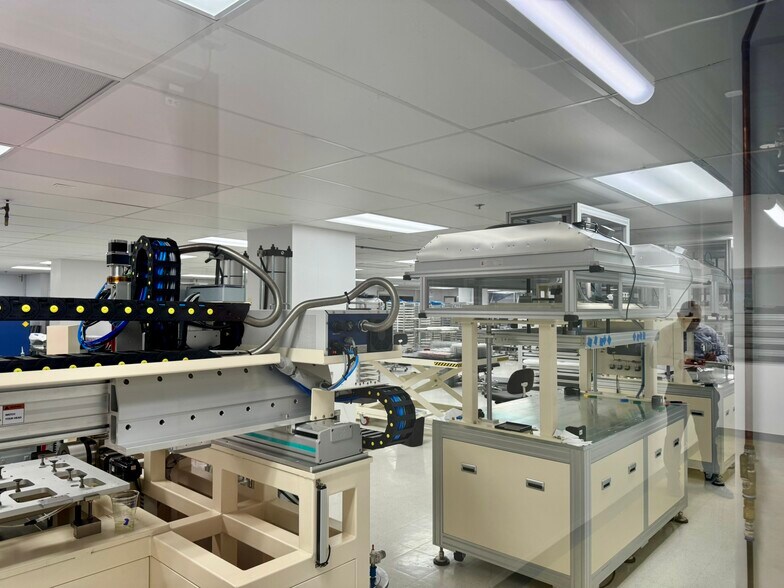 More Photos Of 17550 Gillette Ave, Irvine Manufacturing For Sale