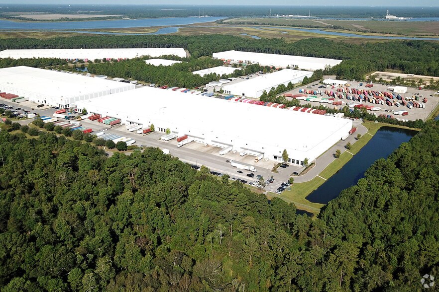 More Photos Of 1980 Technology Dr, Charleston Distribution For Lease