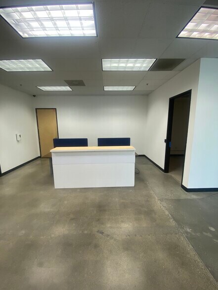 More Photos Of 1325 E El Segundo Blvd, El Segundo Food Processing For Lease