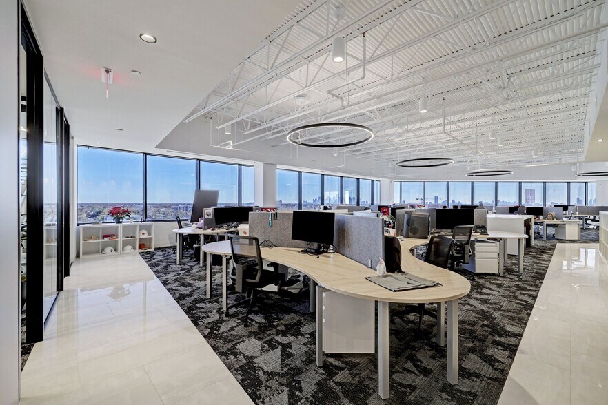 More Photos Of 1111 N Loop W, Houston Office For Lease