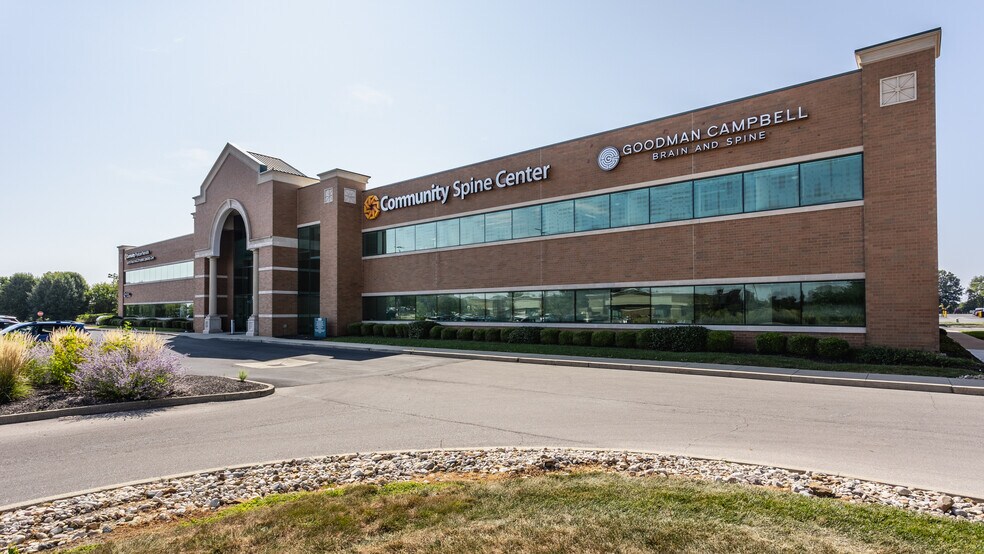 More Photos Of 555 E County Line Rd, Greenwood Medical For Lease