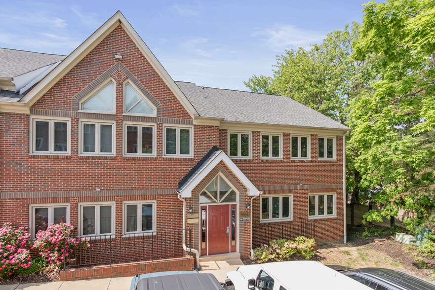 More Photos Of 5621-5661 Columbia Pike, Falls Church Loft Creative Space For Sale