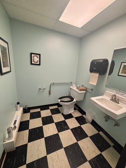 More Photos Of 3221 Lorain Ave, Cleveland Storefront Retail Residential For Lease