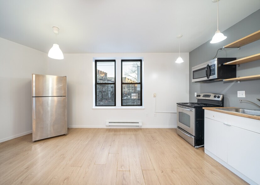 More Photos Of 4701-4705 Park Ave, Union City Apartments For Sale