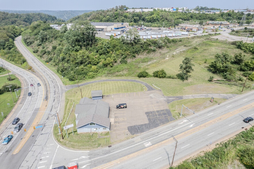 More Photos Of 1000 E Pittsburgh McKeesport Blvd, North Versailles General Retail For Sale