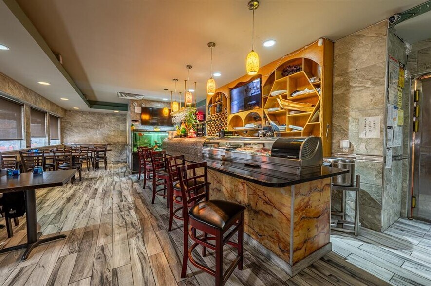 More Photos Of 1506 Bronxdale Ave, Bronx Restaurant For Sale