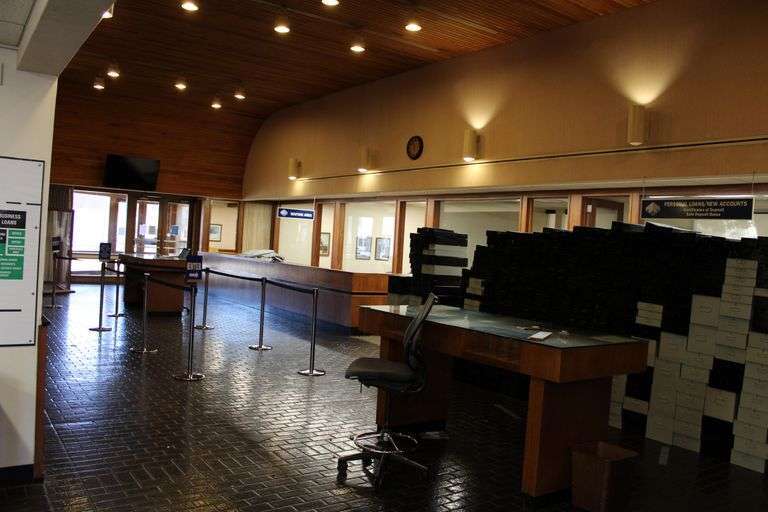 More Photos Of 604 Washington Ave, Greenville Bank For Lease