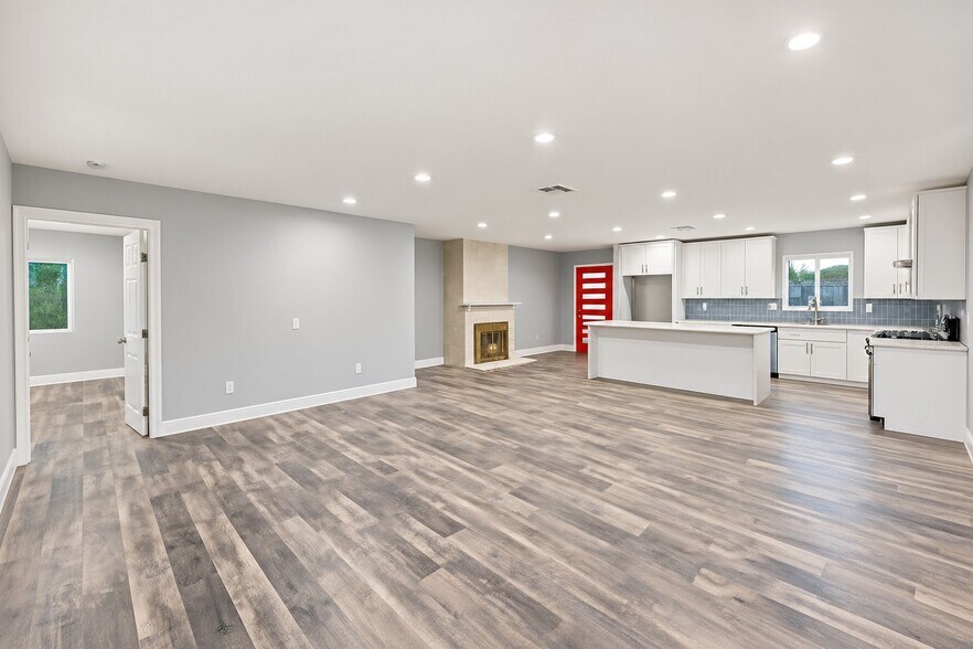 More Photos Of 8220 Encino Ave, Northridge Land For Sale