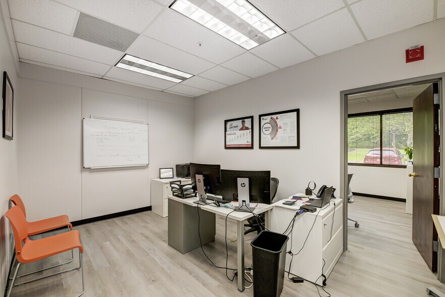 More Photos Of 9700 Research Dr, Charlotte Coworking Space