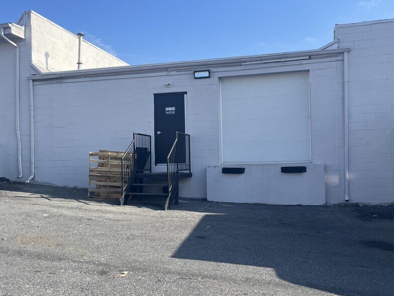 More Photos Of 864-872 N Gilmore St, Allentown Industrial For Sale
