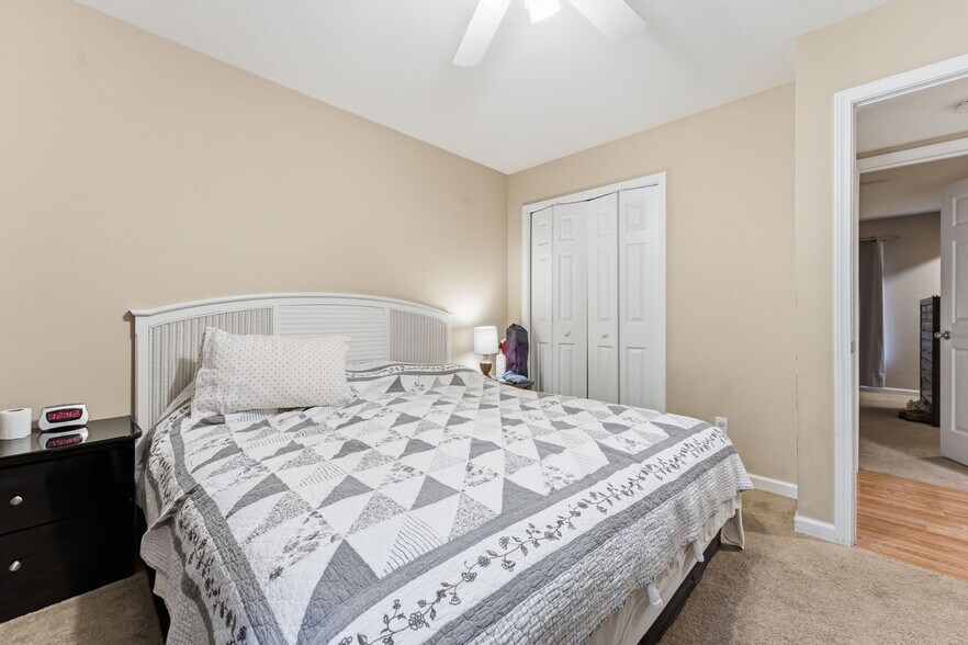 More Photos Of 520 Baird Cove Rd, Franklin Apartments For Sale