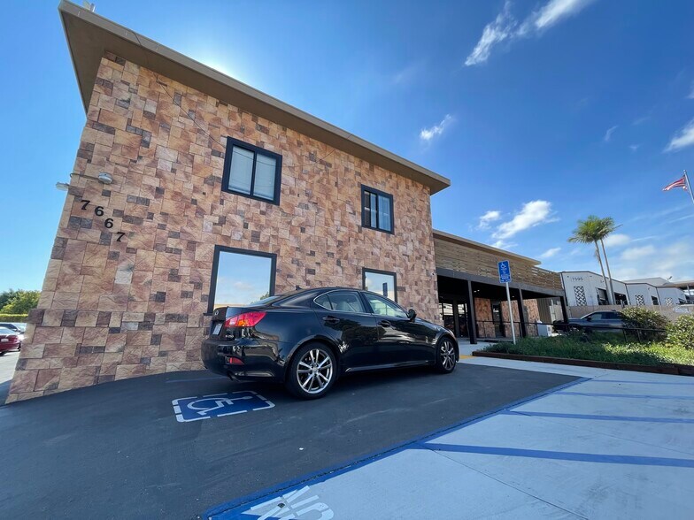 More Photos Of 7667 Vickers St, San Diego Warehouse For Sale