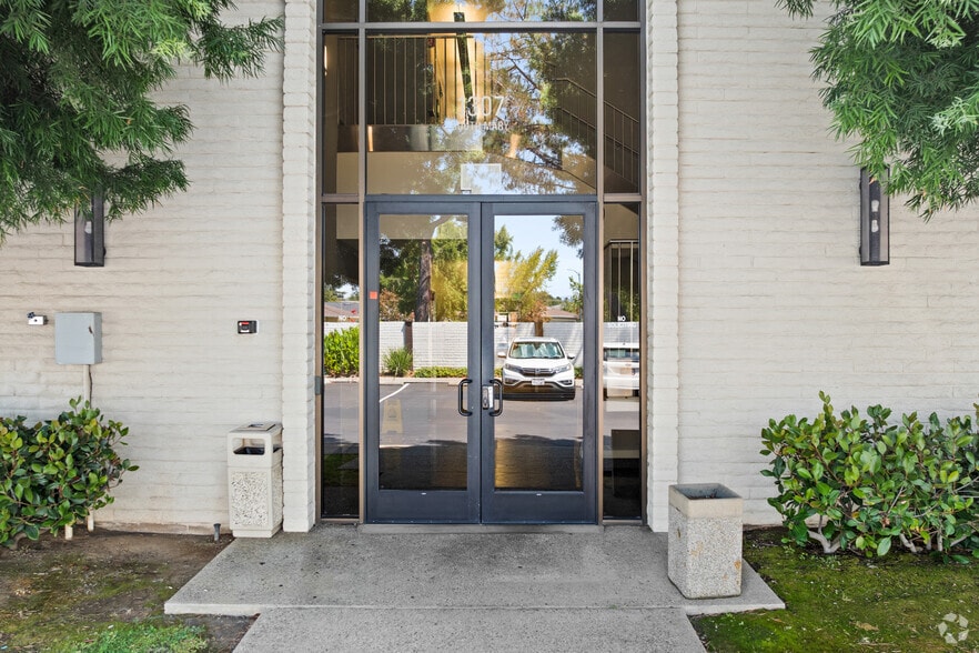 More Photos Of 1307-1309 S Mary Ave, Sunnyvale Unknown For Lease