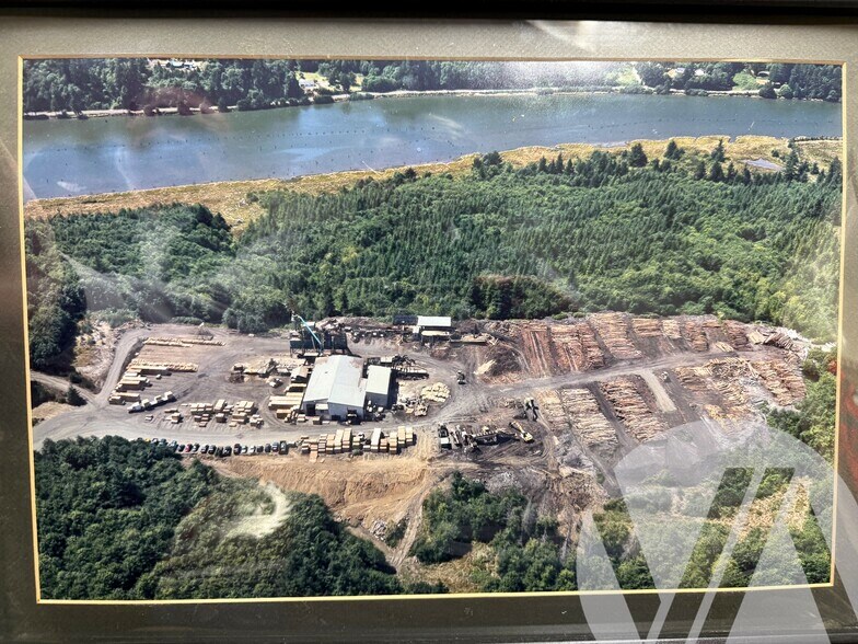 More Photos Of 330 S Bay Rd, Toledo Land For Sale