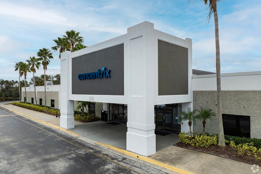More Photos Of 6302 E Dr Martin Luther King Jr Blvd, Tampa Office For Lease