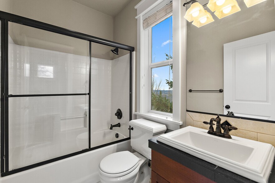 More Photos Of 9414 SE Causey Ave, Happy Valley Apartments For Sale