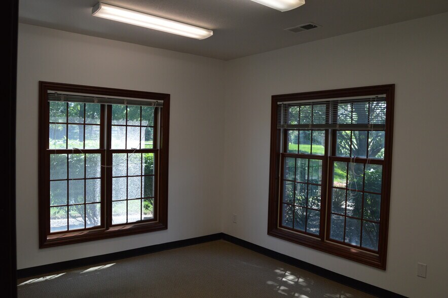 More Photos Of 128 County Line Rd, Westerville Office For Lease